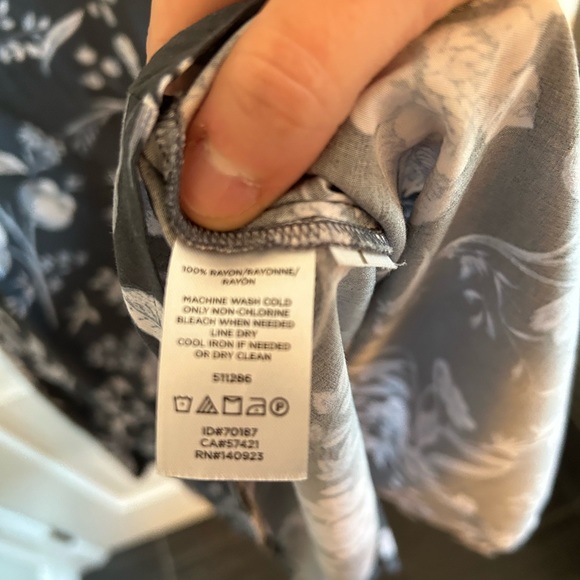 Loft Dress - Picture 5 of 5